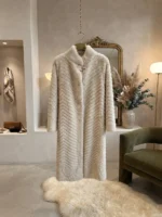 Παλτό Exclusive “Parisian Elegance” με Ιδιαίτερη Αγκράφα στο Γιακά