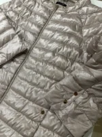 Γυναικείο Ελαφρύ Μπουφάν A-Line σε Champagne Metallic Χρώμα με Όρθιο Γιακά και χρυσά κουμπιά