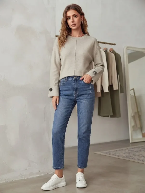 Γυναικεία Μπλούζα Πλεκτή σε Beige Απόχρωση με Διακοσμητικά Μανικετόκουμπα και ιδιαίτερη Γραμμή