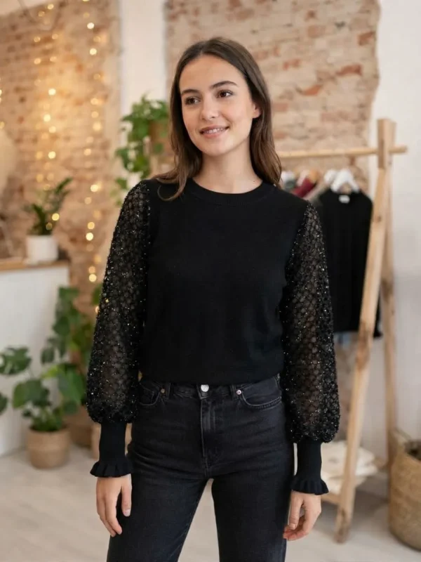 Γυναικεία Κομψή Μπλούζα Μαύρη με Διάτρητη Glitter Δαντέλα στα Μανίκια
