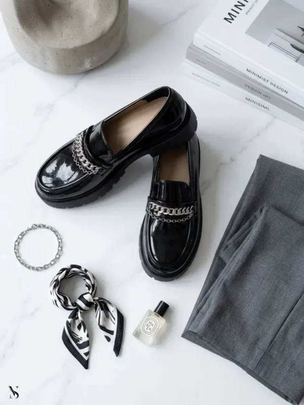 Γυναικεία Παπούτσια Noir Chain Loafers