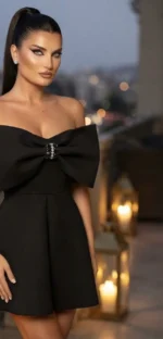 Φόρεμα Mini Off-Shoulder με Μεγάλο Φιόγκο & Κεντημένη Αγκράφα με Στρας