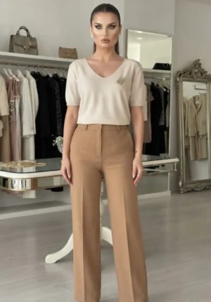 Μπλούζα Elegant V-Neck με Χρυσό Μεταλλικό Logo 1