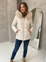 Γυναικείο Puffer Μπουφάν με Κουκούλα και Αποσπώμενη Επένδυση Γούνας