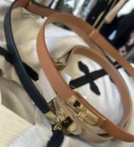 Γυναικεία Ζώνη λεπτή με Χρυσή Μεταλλική Αγκράφα – Κομψή, Minimal & Διαχρονική